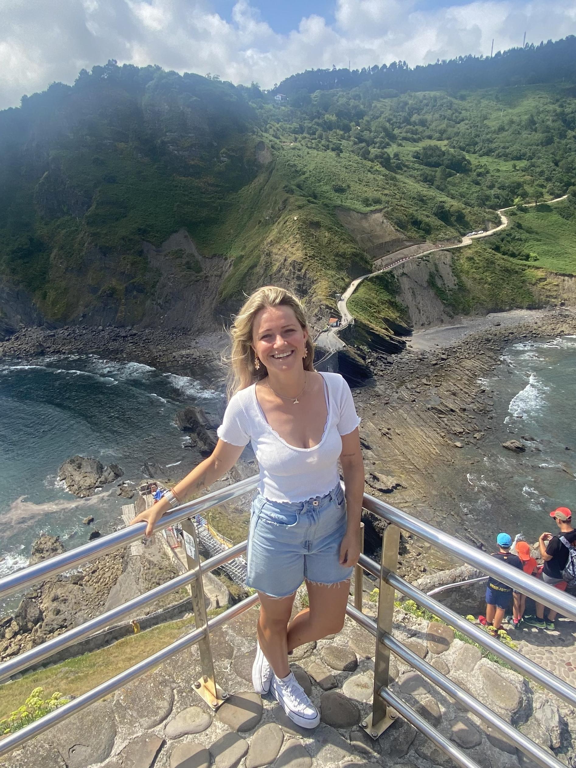 Ainhoa Garcia Michelena in front of mountain 